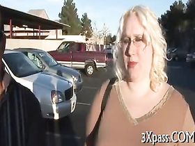 Снял на улице толстушку для секса